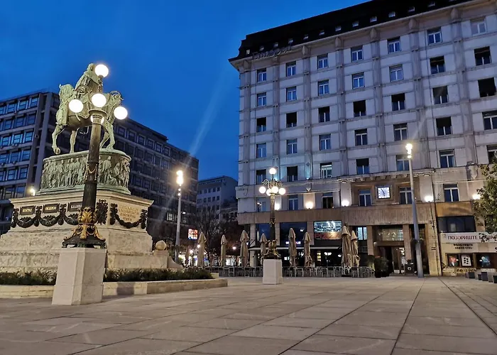 Five Points Square - City Center